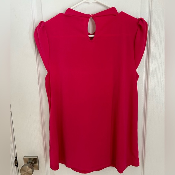 Gorgeous pink blouse - Picture 2 of 3